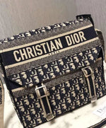 CHRISTIAN DIOR - SHOULDER BAG - https://treadfitpro.com/