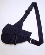 CHRISTIAN DIOR - SHOULDER BAG - https://treadfitpro.com/