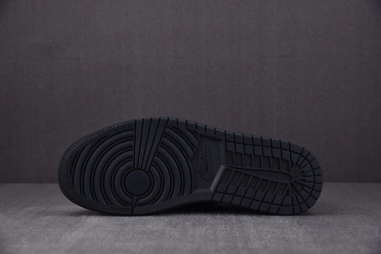 AIR JORDAN 1 LOW OG “SP Travis Scott Black Phantom” Metroutfits