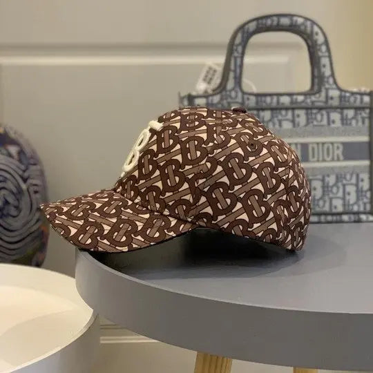 BURBERRY- BASEBALL CAP Metroutfits
