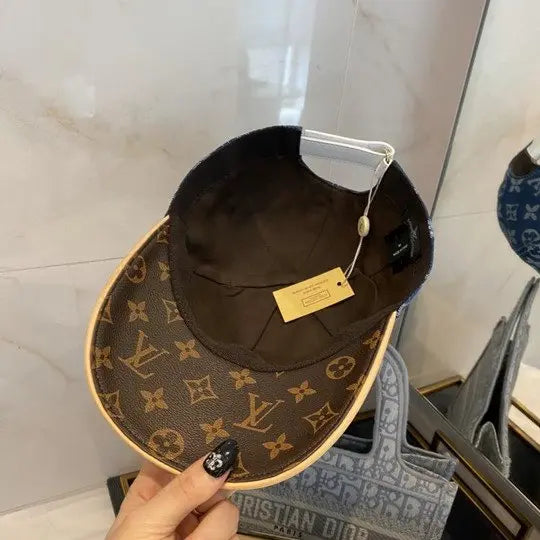 LOUIS VUITTON - BASEBALL CAP Metroutfits
