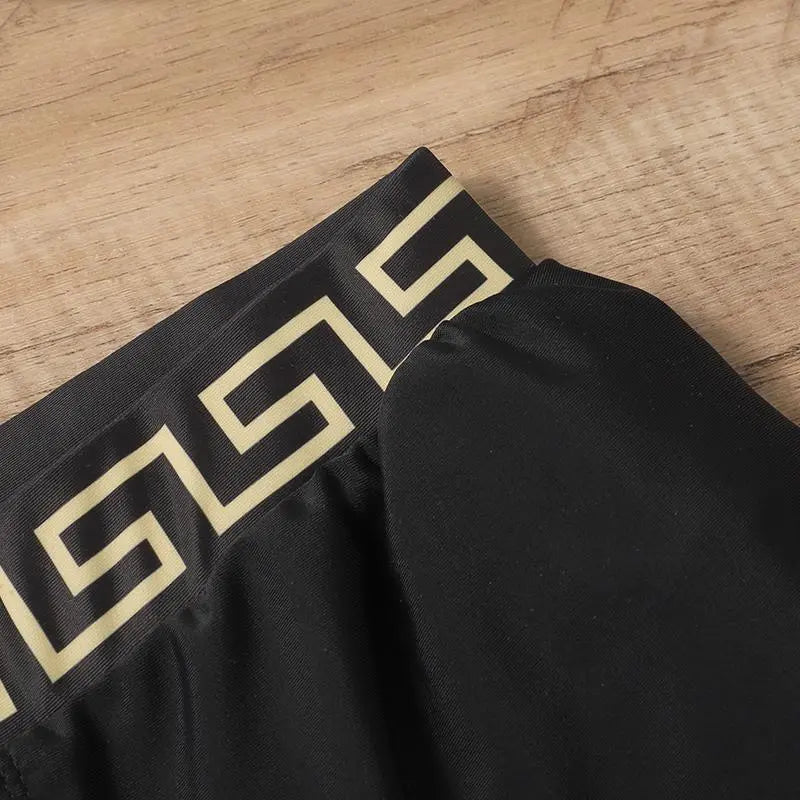 VERSACE - SHORT Metroutfits