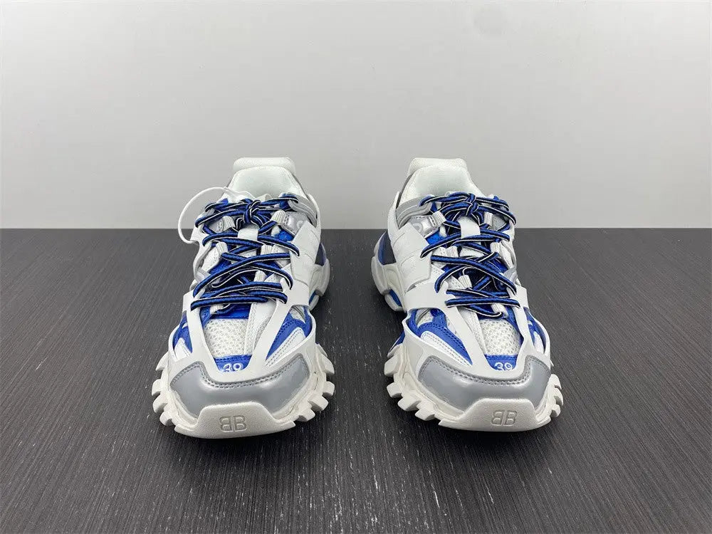 BALENCIAGA - SNEAKERS Metroutfits