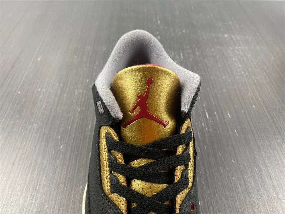JORDAN - AJ3 3 WMNS “Black Gold” Metroutfits