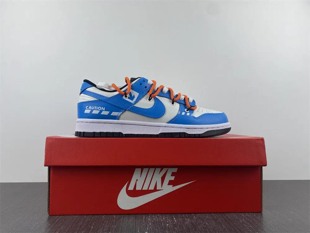 NIKE DUNK LOW Metroutfits