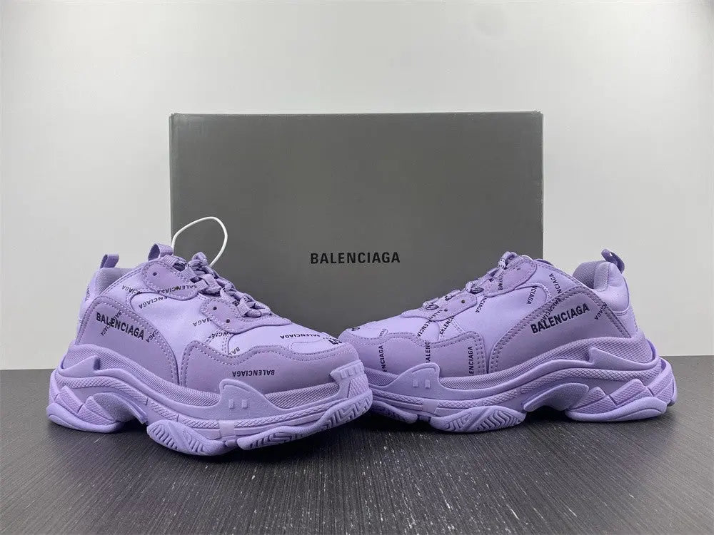 BALENCIAGA - TRIPLE S Metroutfits