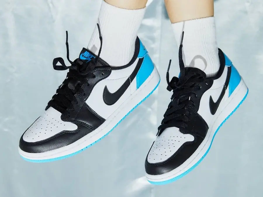 AIR JORDAN 1 LOW “Black Dark Powder Blue” Metroutfits