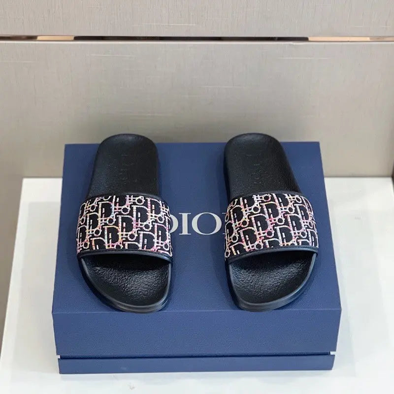 DIOR - SLIPPER Metroutfits