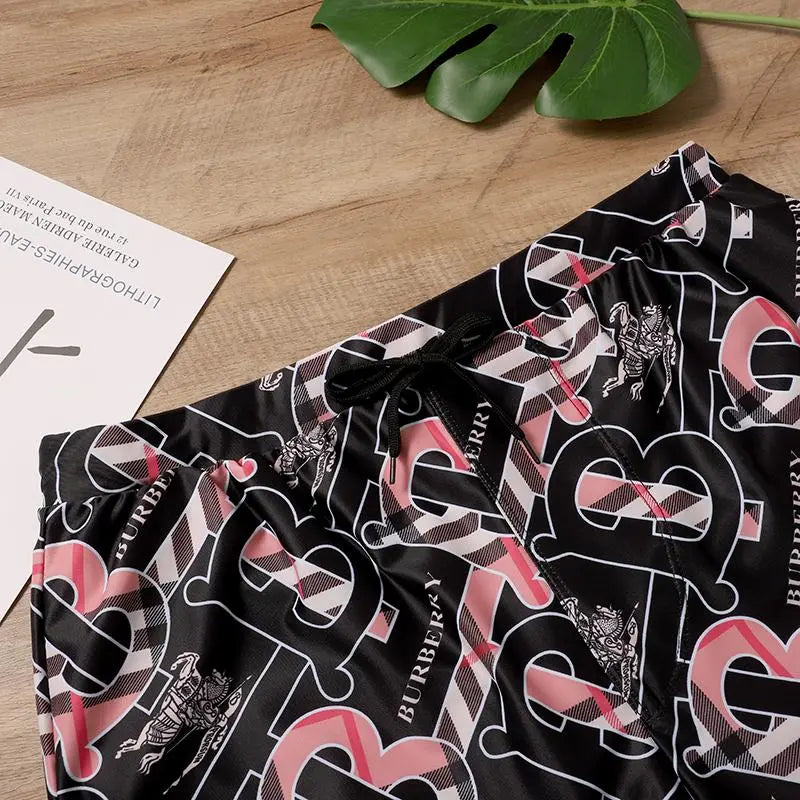 BURBERRY- SHORT Metroutfits