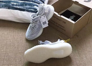ADIDAS - YEEZY 350 LACETS RÉFLÉCHISSANTS - https://treadfitpro.com/