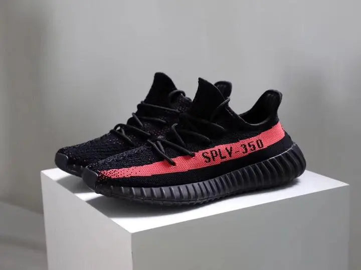 ADIDAS - YEEZY 350 - https://treadfitpro.com/