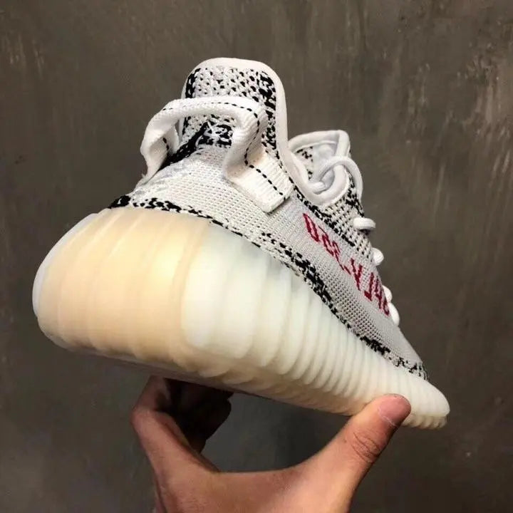 ADIDAS - YEEZY 350 - https://treadfitpro.com/