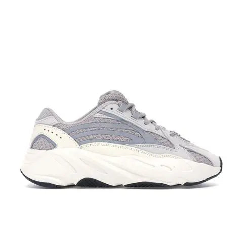 ADIDAS - YEEZY 700 - https://treadfitpro.com/