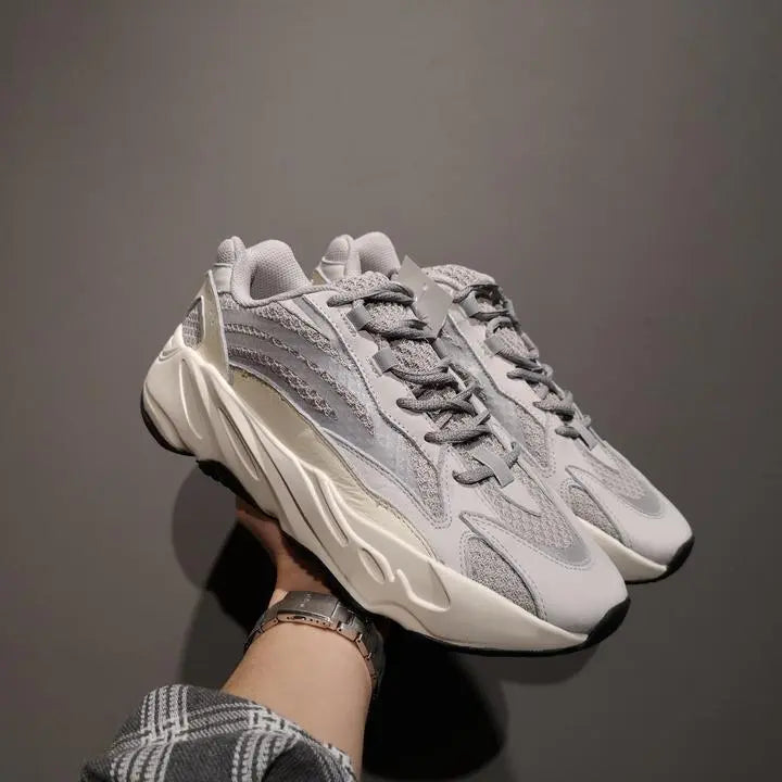 ADIDAS - YEEZY 700 - https://treadfitpro.com/