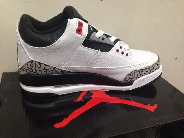 AIR JORDAN RETRO 3 - https://treadfitpro.com/