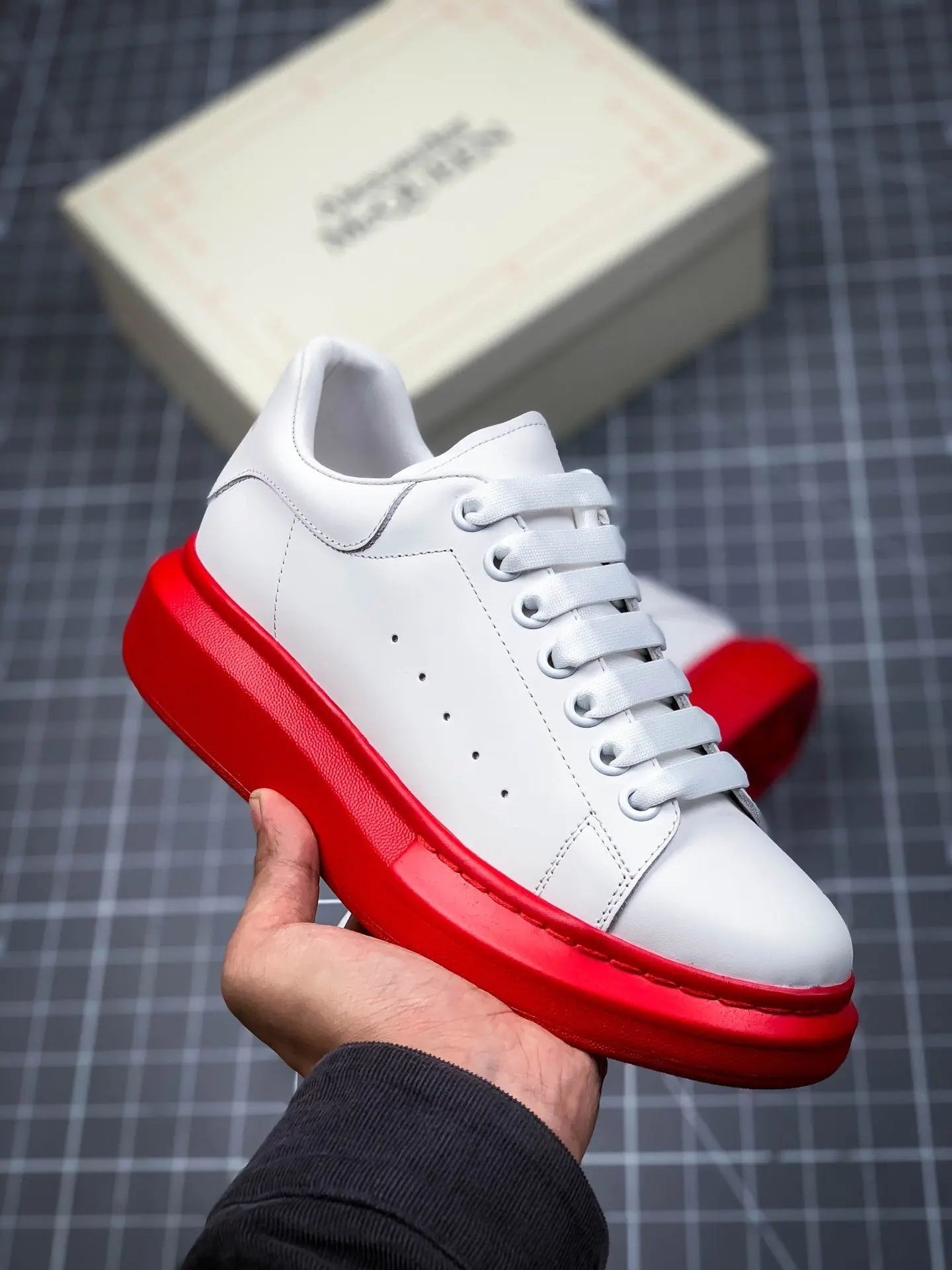 ALEXANDER MCQUEEN - SNEAKER - https://treadfitpro.com/
