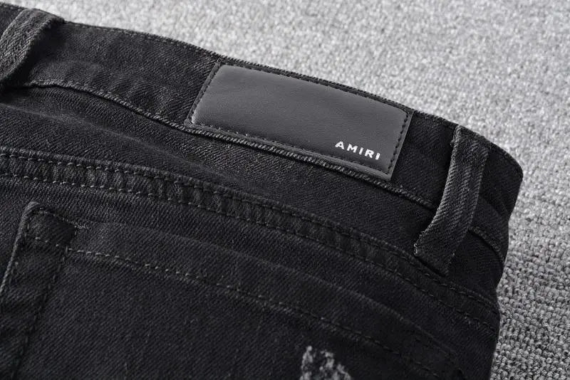 AMIRI - JEANS - https://treadfitpro.com/