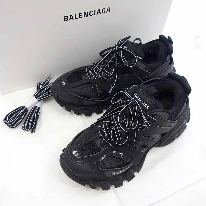 BALENCIAGA - SNEAKERS - https://treadfitpro.com/