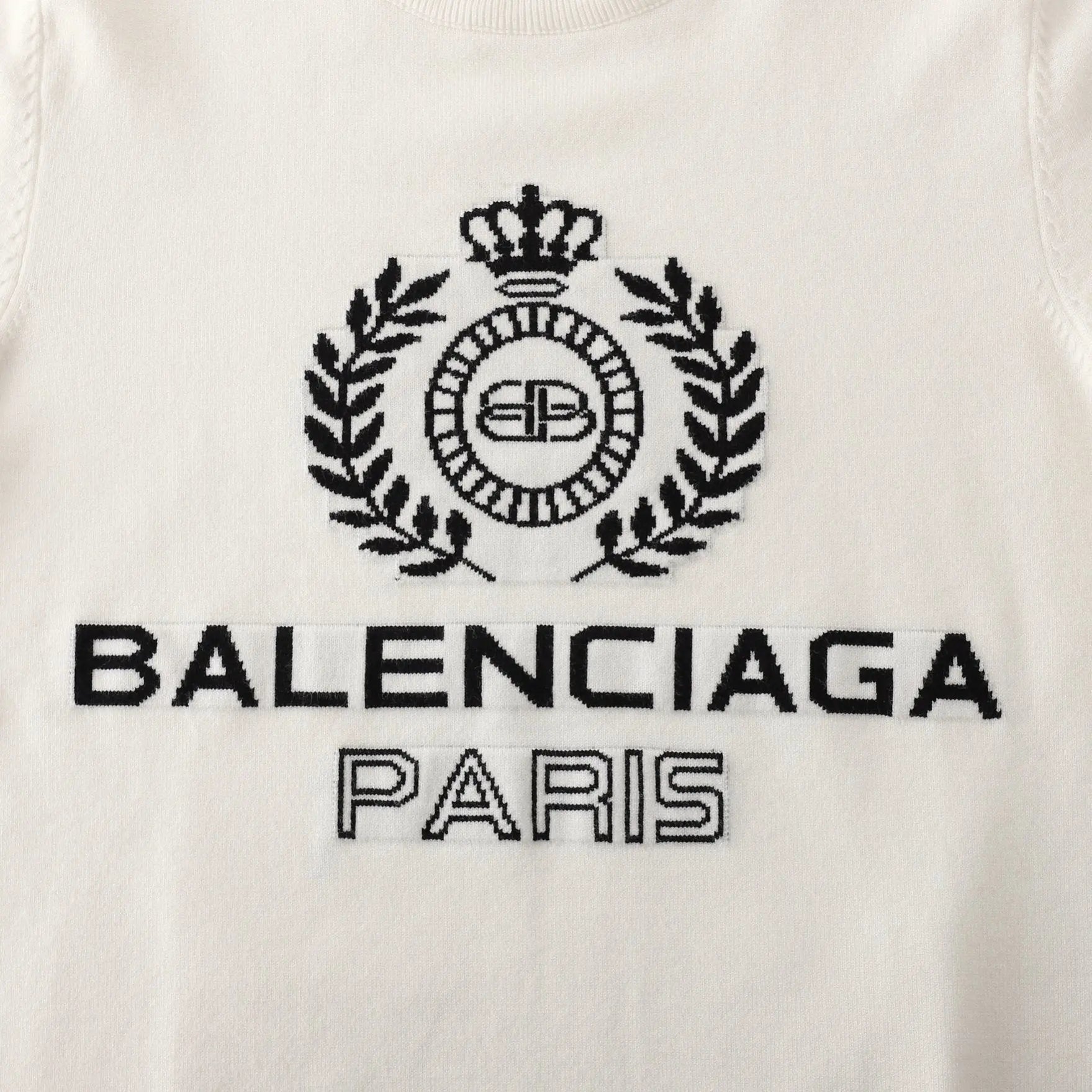 BALENCIAGA - SWEATSHIRT - https://treadfitpro.com/
