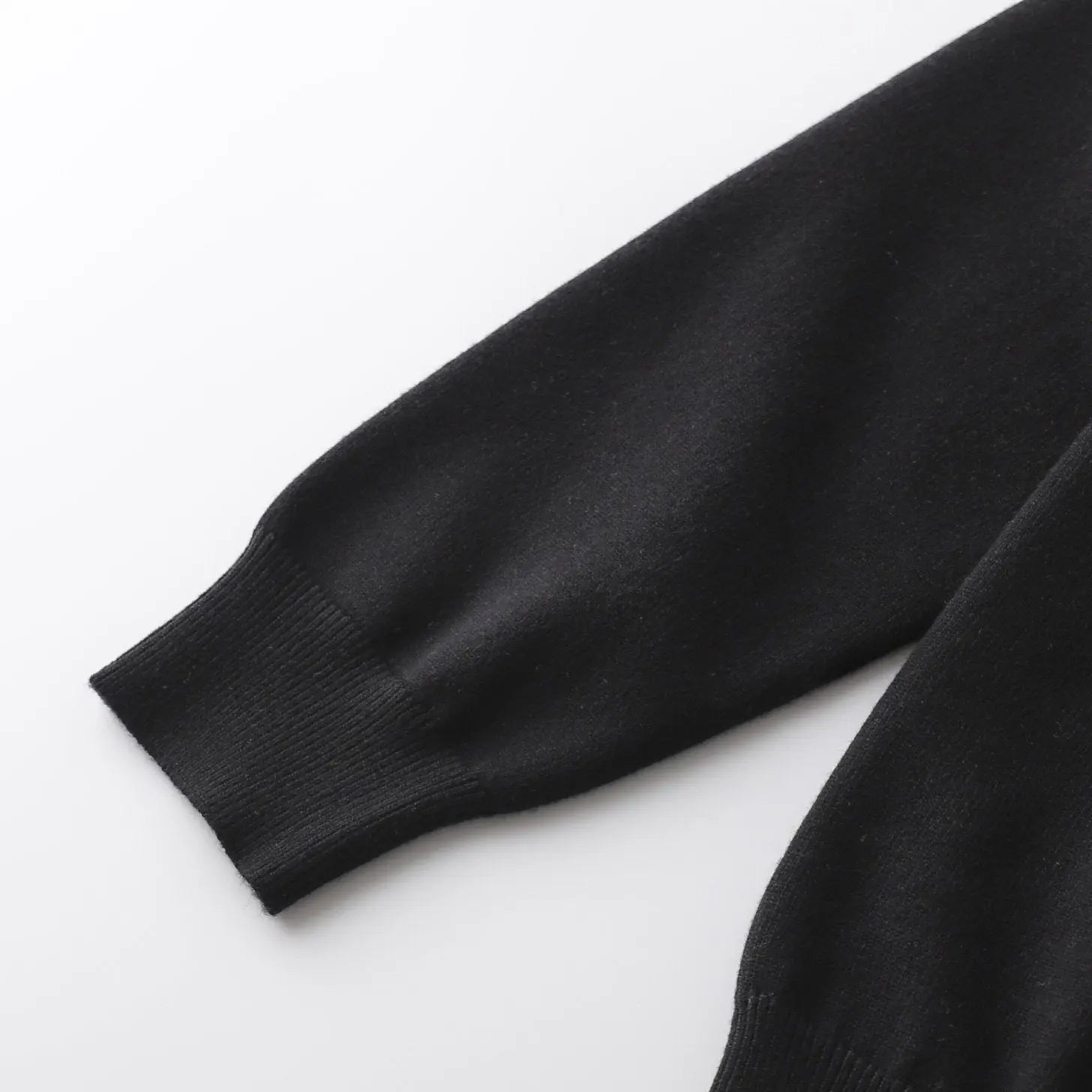 BALENCIAGA - SWEATSHIRT - https://treadfitpro.com/