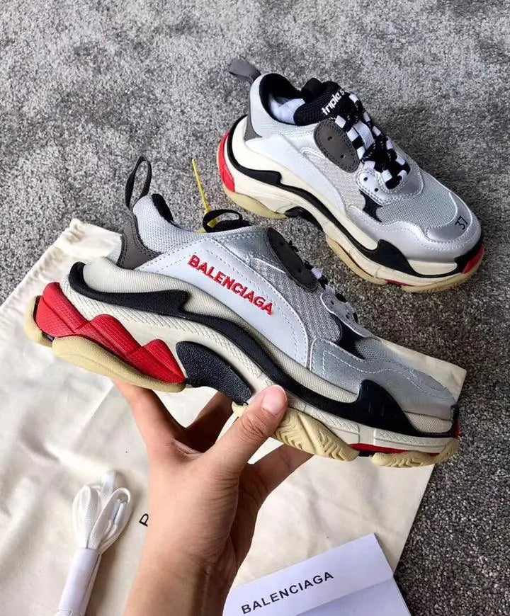 BALENCIAGA - TRIPLE S - https://treadfitpro.com/