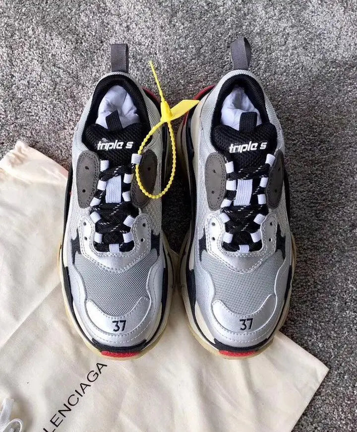BALENCIAGA - TRIPLE S - https://treadfitpro.com/
