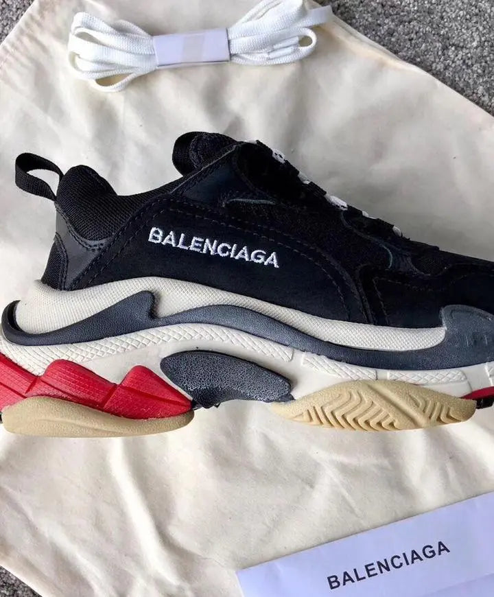 BALENCIAGA - TRIPLE S - https://treadfitpro.com/