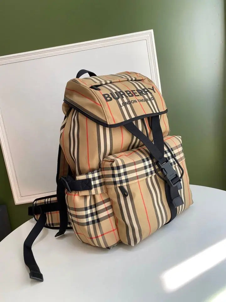 BURBERRY - BACKPACK - https://treadfitpro.com/