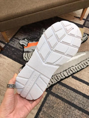 BURBERRY - SNEAKER - https://treadfitpro.com/