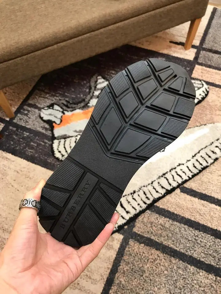 BURBERRY - SNEAKER - https://treadfitpro.com/