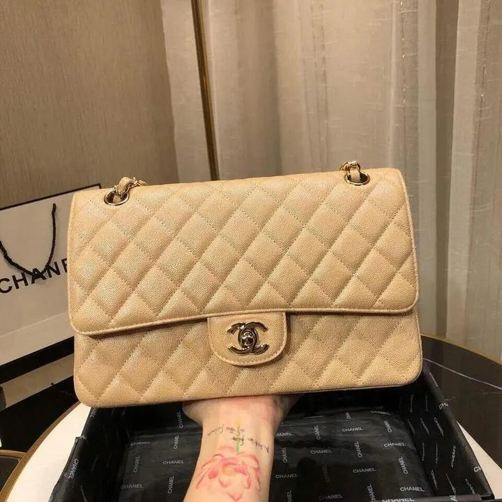 CHANEL - SAC À MAIN - https://treadfitpro.com/
