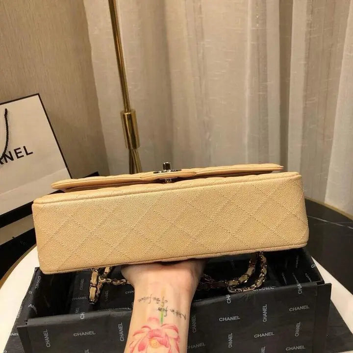 CHANEL - SAC À MAIN - https://treadfitpro.com/