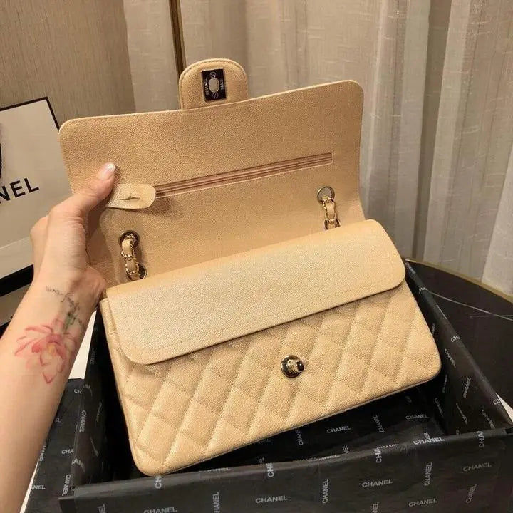 CHANEL - SAC À MAIN - https://treadfitpro.com/