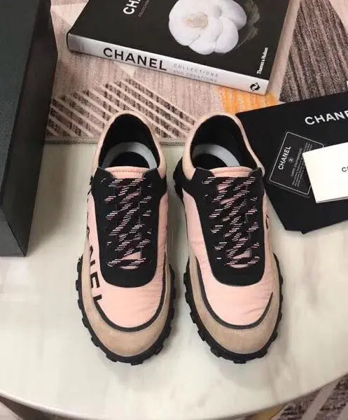 CHANEL - SNEAKER FEMME - https://treadfitpro.com/