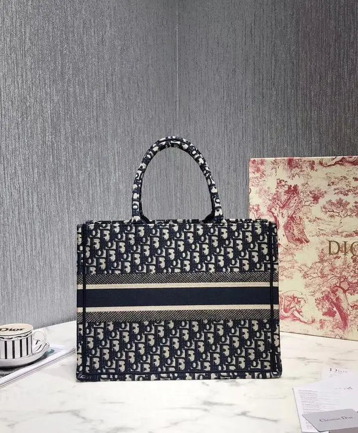 CHRISTIAN DIOR - SAC À MAIN - https://treadfitpro.com/