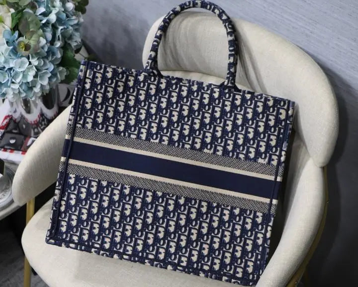 CHRISTIAN DIOR - SAC À MAIN - https://treadfitpro.com/