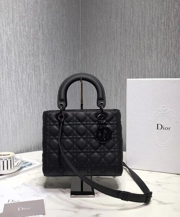 CHRISTIAN DIOR - SAC À MAIN - https://treadfitpro.com/