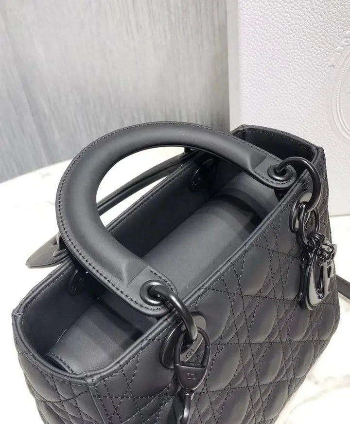 CHRISTIAN DIOR - SAC À MAIN - https://treadfitpro.com/
