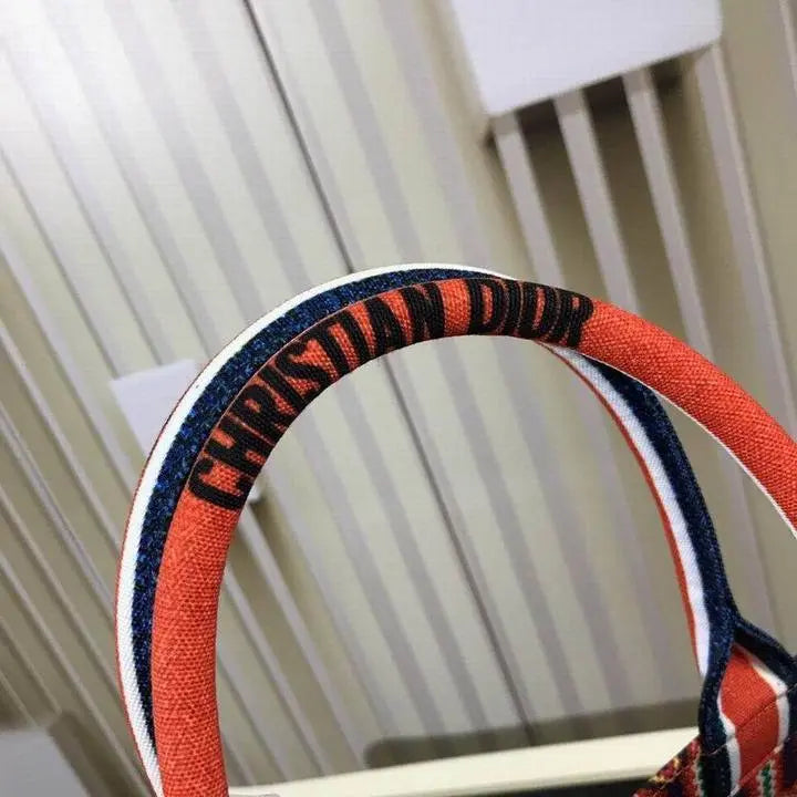 CHRISTIAN DIOR - SAC À MAIN - https://treadfitpro.com/