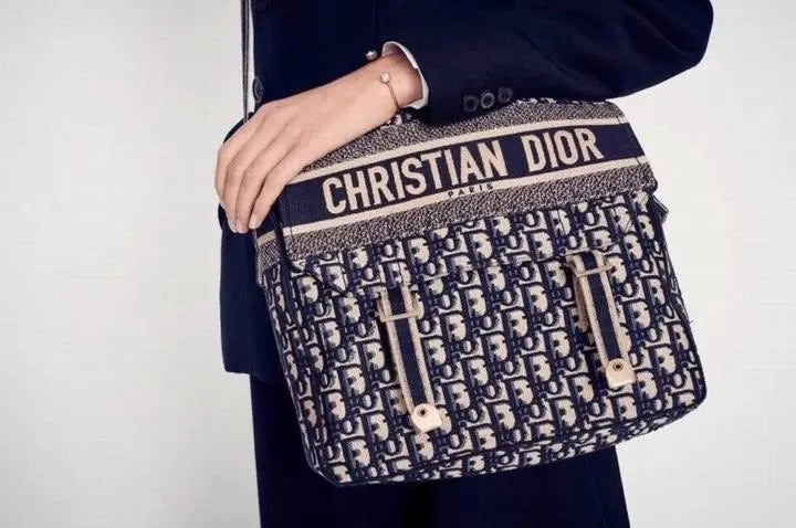 CHRISTIAN DIOR - SHOULDER BAG - https://treadfitpro.com/