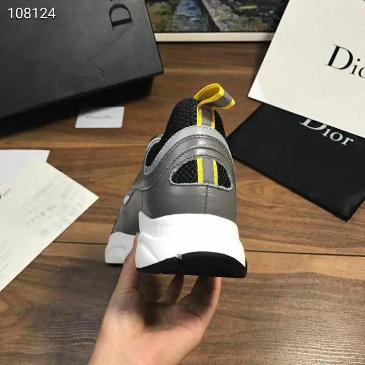 CHRISTIAN DIOR - SNEAKER - https://treadfitpro.com/