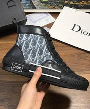 CHRISTIAN DIOR- SNEAKER - https://treadfitpro.com/