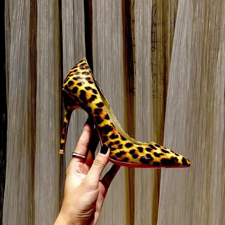 CHRISTIAN LOUBOUTIN - ESCARPIN FEMME - https://treadfitpro.com/