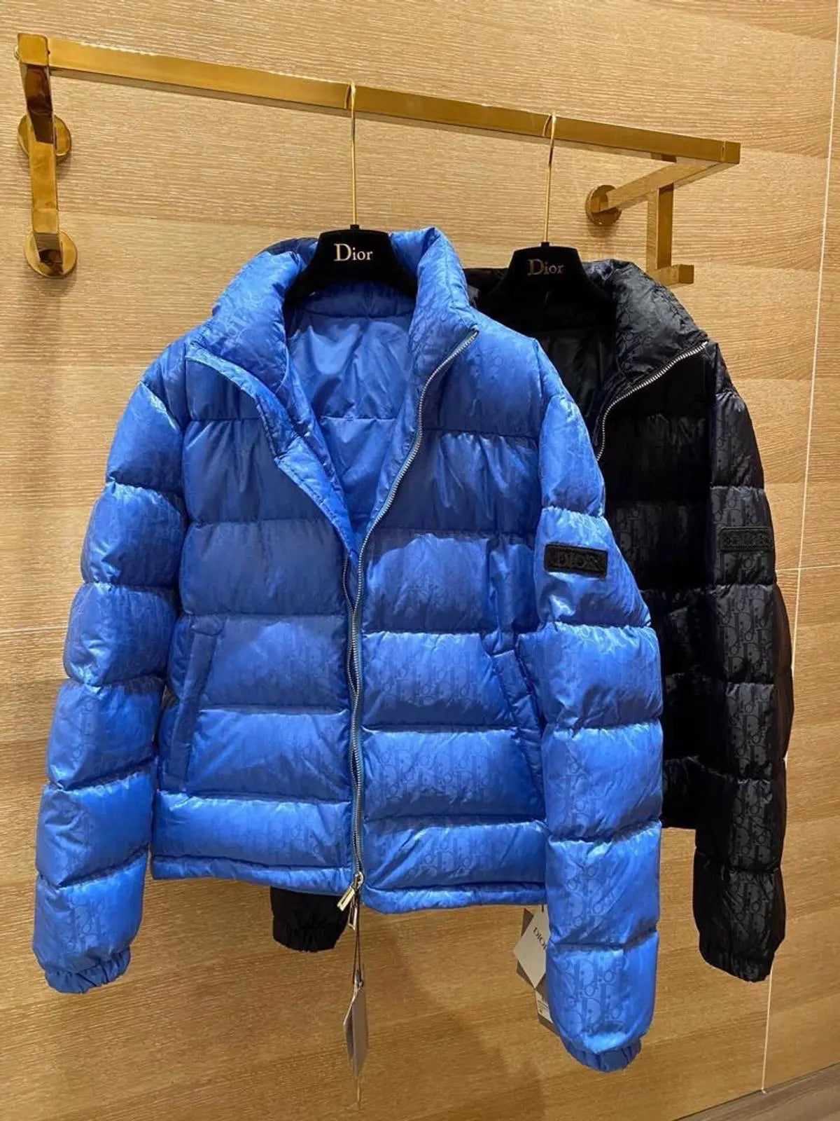 DIOR - PUFFER JACKET - https://treadfitpro.com/