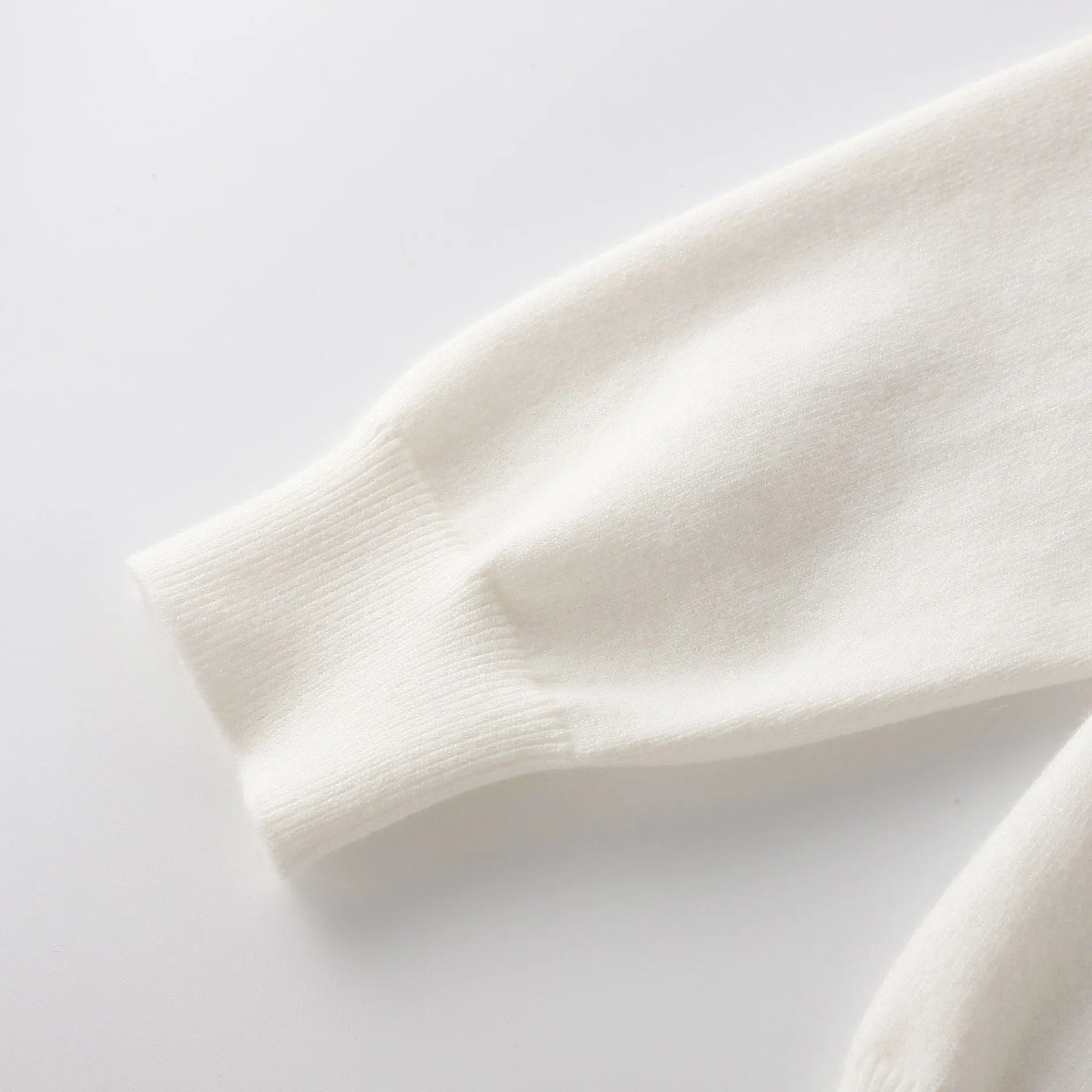 DIOR - SWEATSHIRT - https://treadfitpro.com/