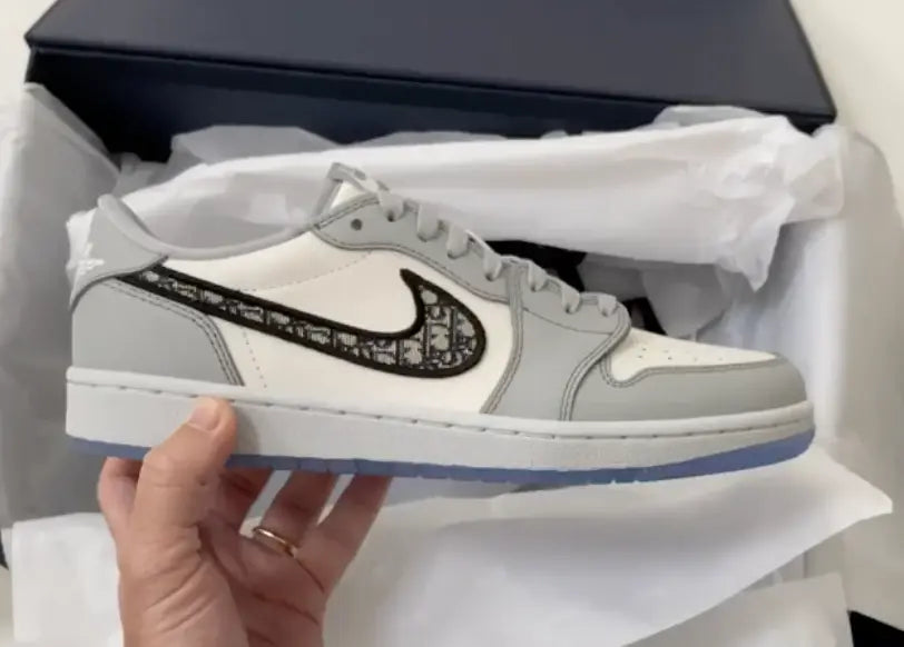 DIOR X NIKE - AIR JORDAN 1 LOW - https://treadfitpro.com/