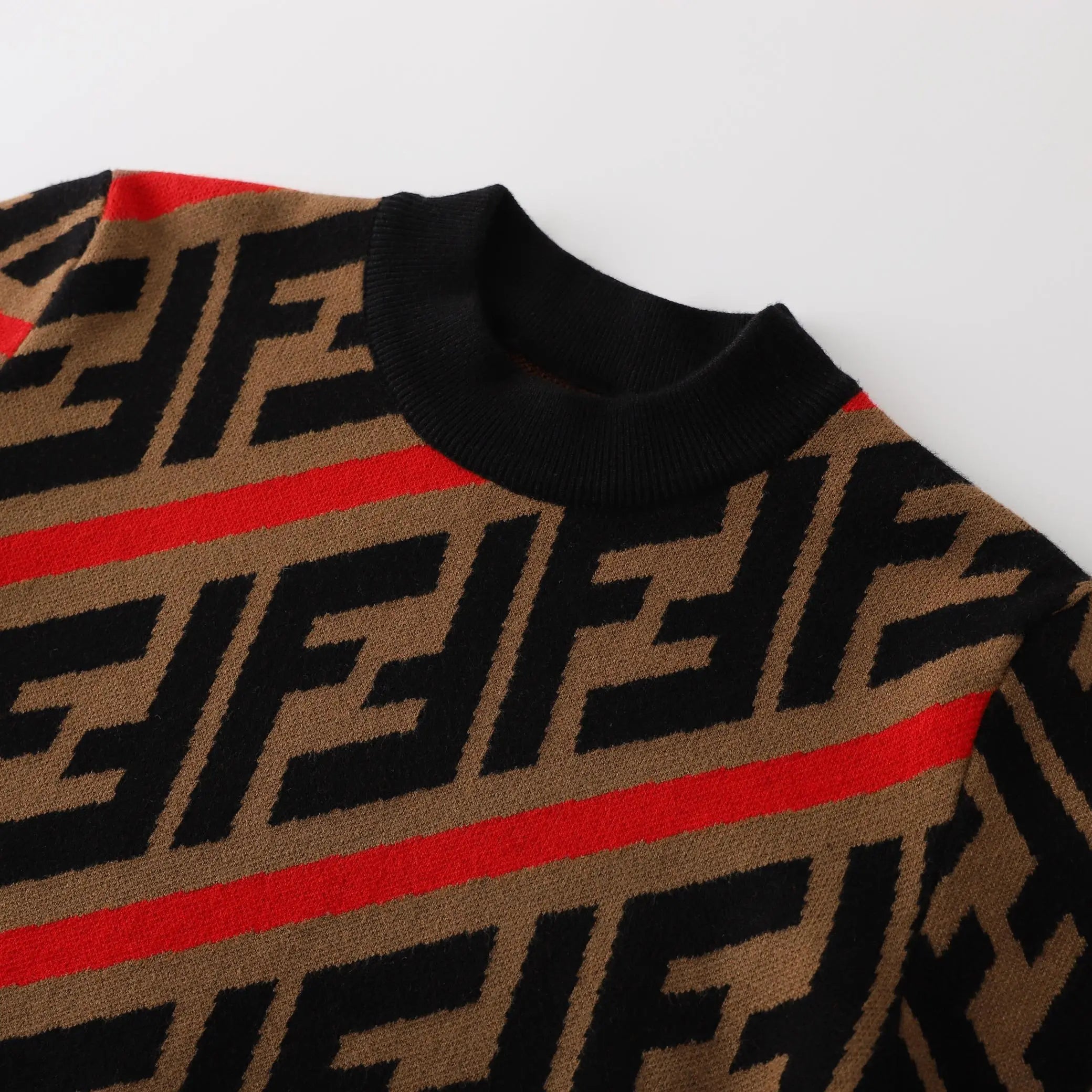 FENDI - SWEATSHIRT - https://treadfitpro.com/