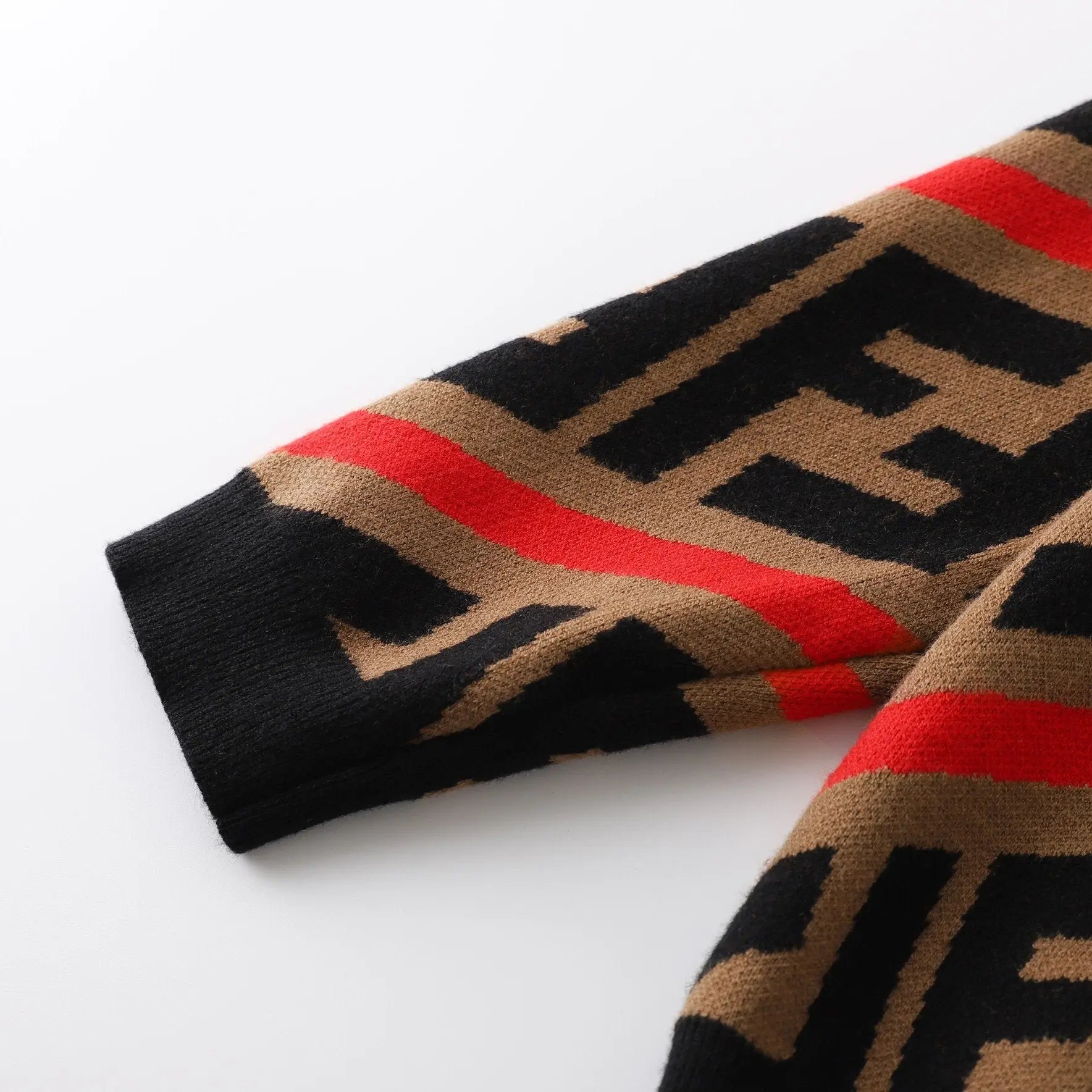 FENDI - SWEATSHIRT - https://treadfitpro.com/