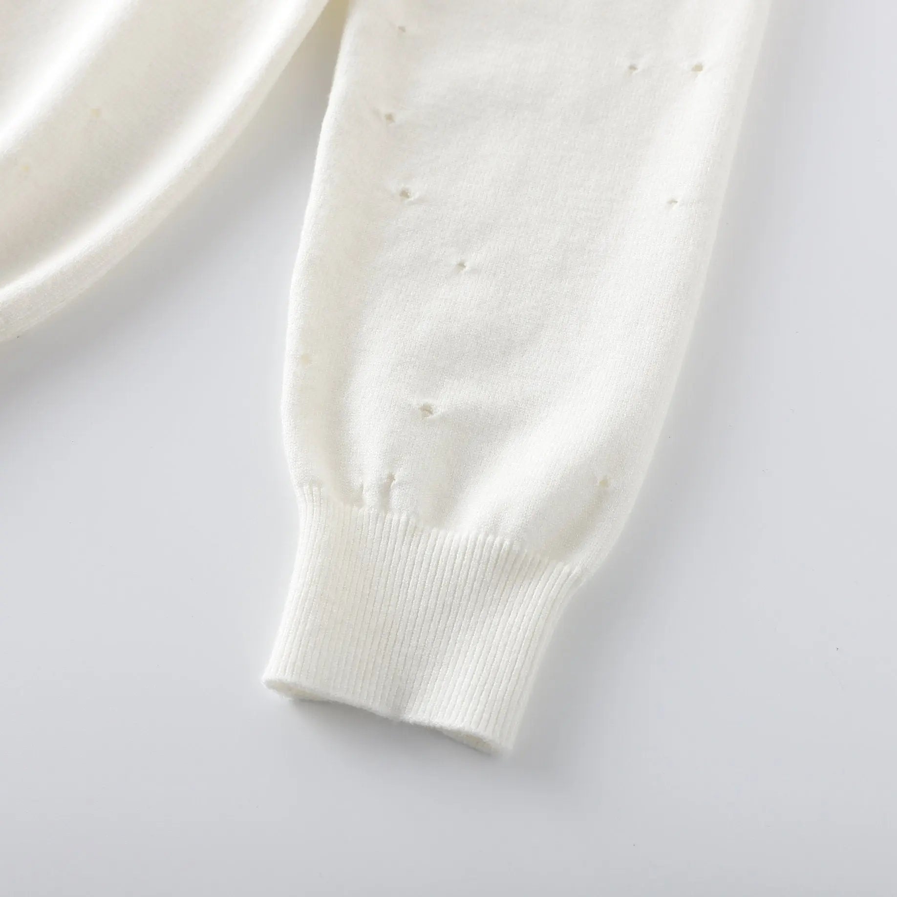 GIVENCHY - SWEATSHIRT - https://treadfitpro.com/