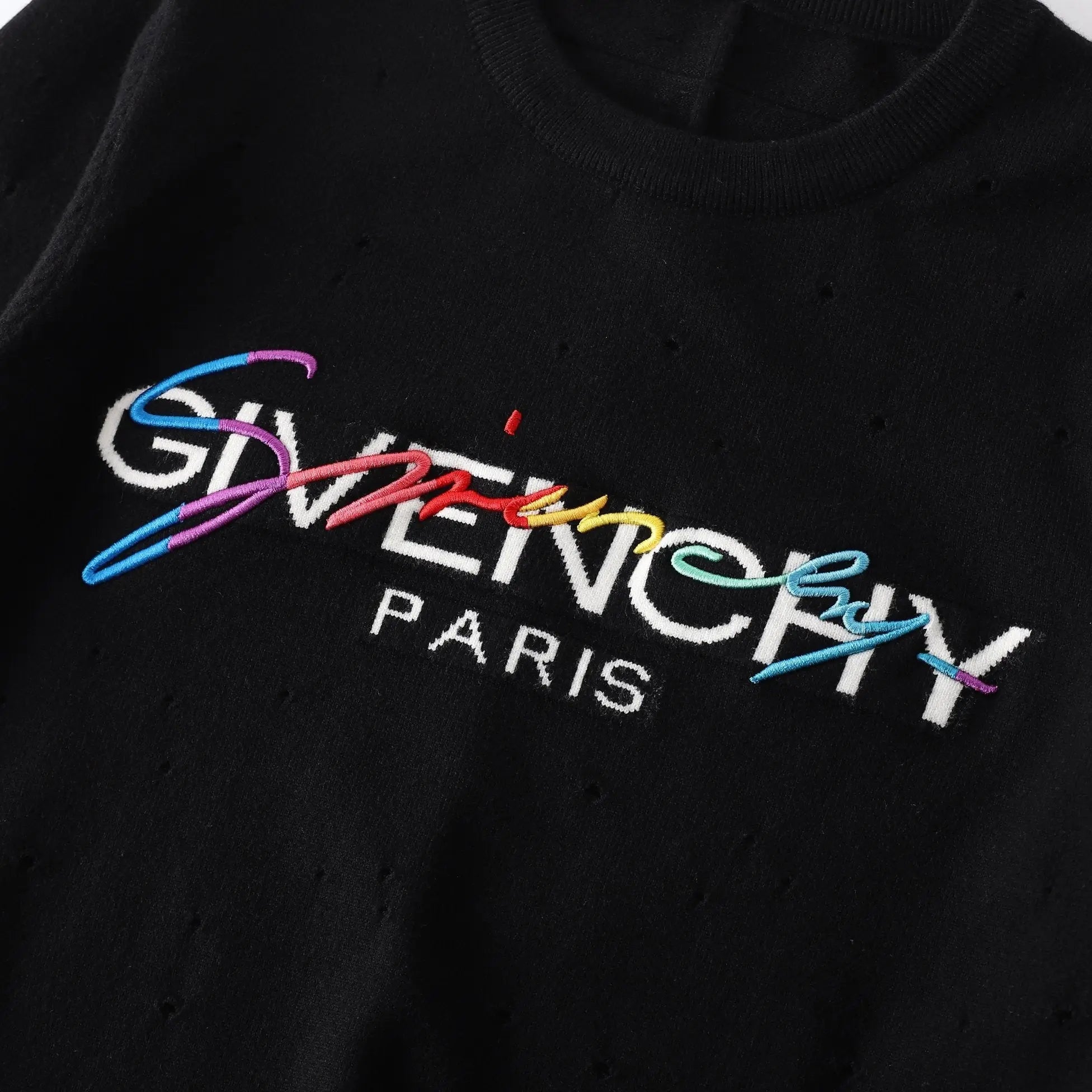GIVENCHY - SWEATSHIRT - https://treadfitpro.com/